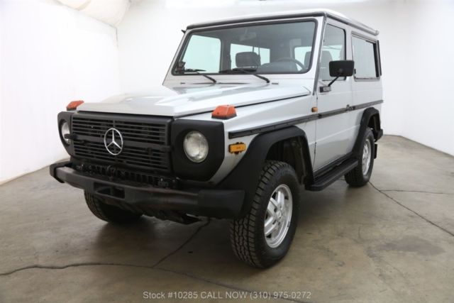 1988 Silver Mercedes-Benz 200-Series