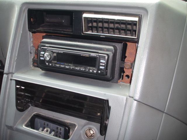 1988 RED Chevrolet G20 Van