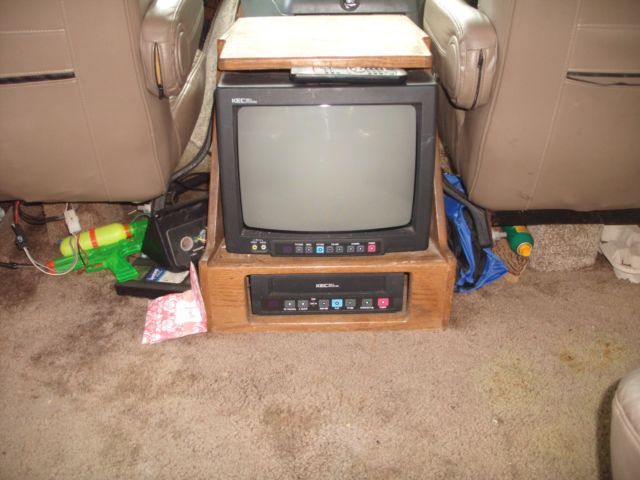 1988 RED Chevrolet G20 Van