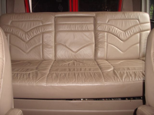 1988 RED Chevrolet G20 Van