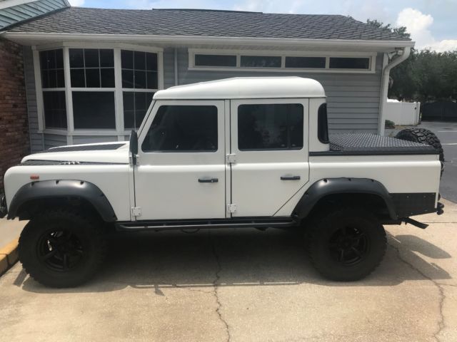 1988 FUJI WHITE Land Rover Defender Crew Cab Pickup