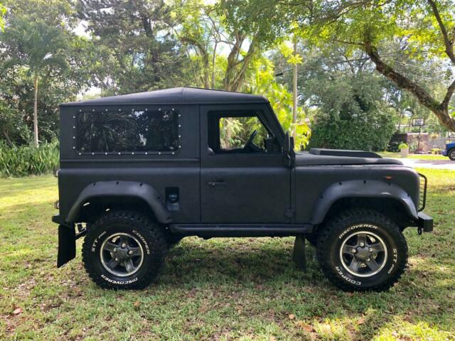 1988 Gray Land Rover Defender