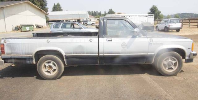 1988 blue/white Dodge Dakota