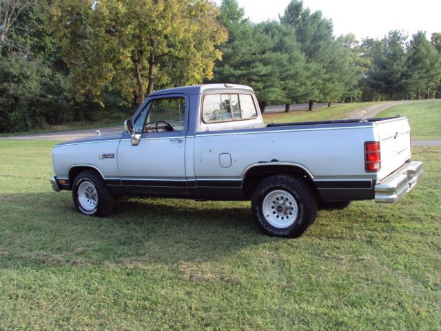 1988 grey Dodge Ram 1500 reg cab short bed