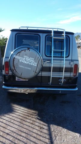 1988 Blue Ford E-Series Van Extended Passenger Van