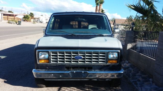 1988 Blue Ford E-Series Van Extended Passenger Van