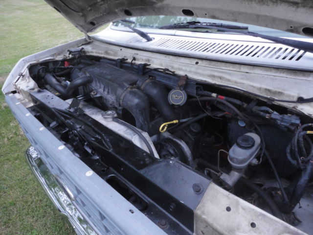 1988 White Ford E-Series Van workvan