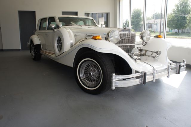 1988 White GMC Excalibur