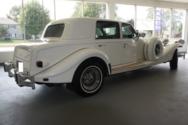 1988 White GMC Excalibur