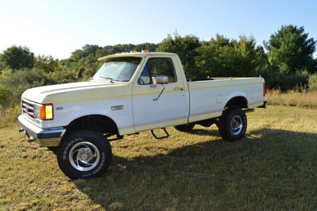 1988 Yellow-White Ford F-350 STD CAB