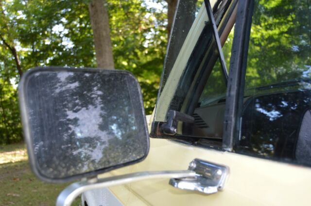 1988 Yellow-White Ford F-350 STD CAB