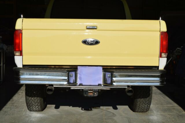 1988 Yellow-White Ford F-350 STD CAB