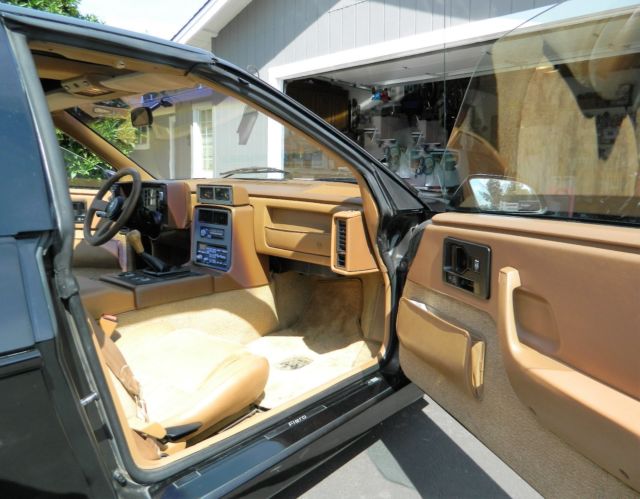 1988 Black Pontiac Fiero GT