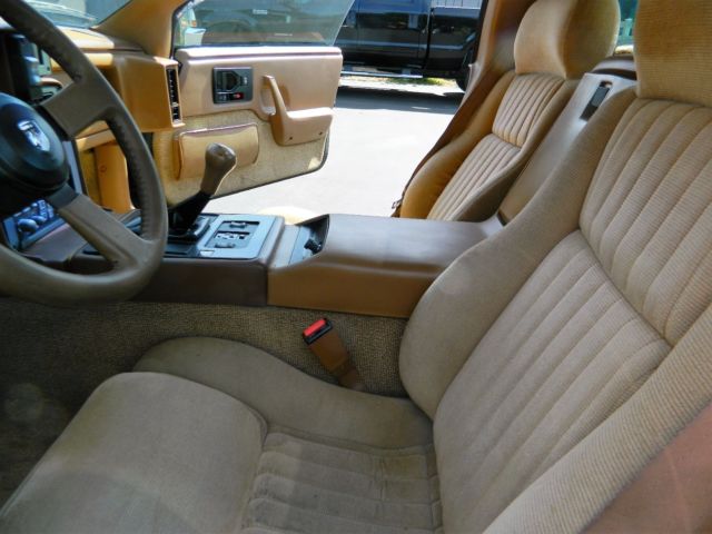 1988 Black Pontiac Fiero GT