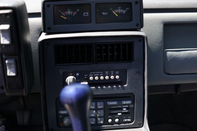 1988 White Pontiac Fiero Coupe