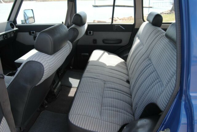 1988 Blue Toyota Land Cruiser