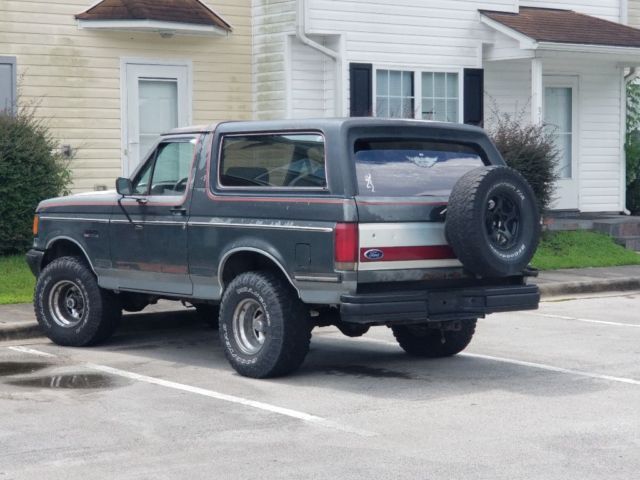 1988 Gray Ford Bronco SUV