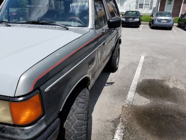 1988 Gray Ford Bronco SUV