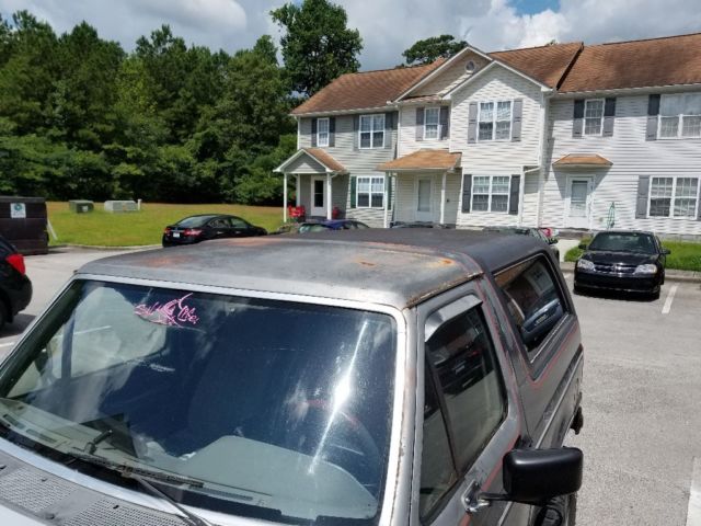 1988 Gray Ford Bronco SUV