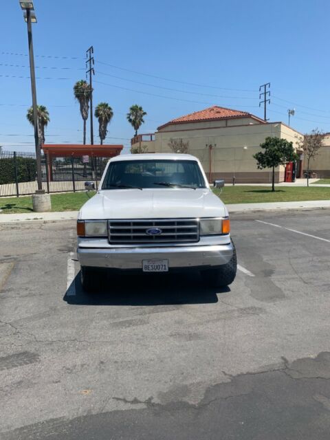 1988 White Ford Bronco