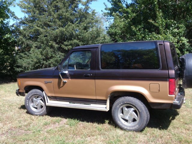 1988 Two Tone, Gold on Brown Ford Bronco II SUV