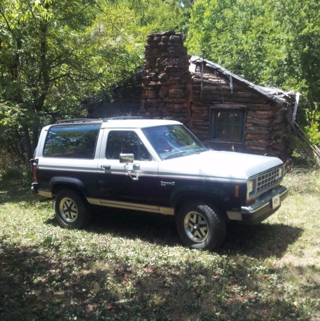 1988 Blue Ford Bronco II SUV
