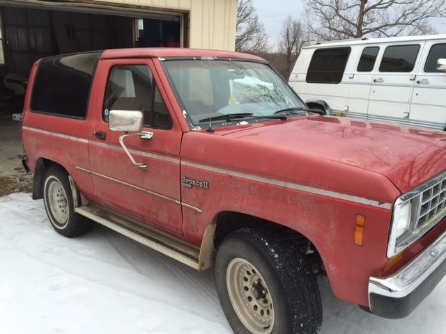 1988 Red Ford Bronco II SUV