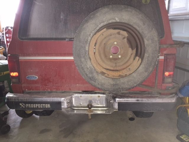 1988 Red Ford Bronco II SUV