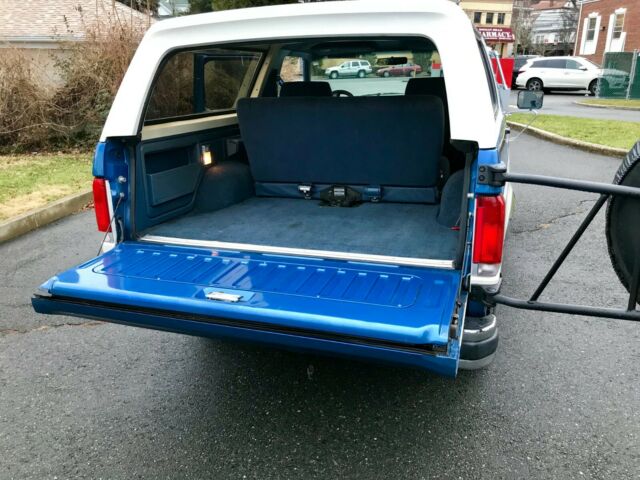 1988 Blue Ford Bronco SUV