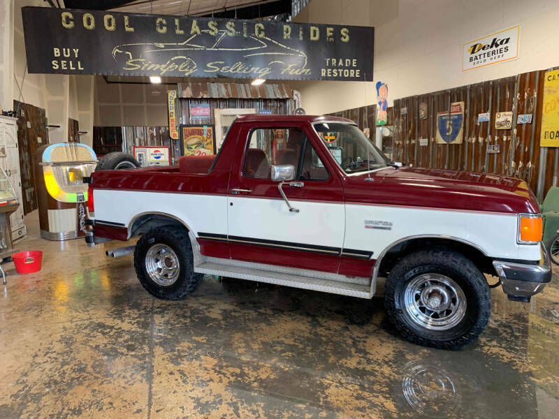1988 Burgundy Ford Bronco SUV