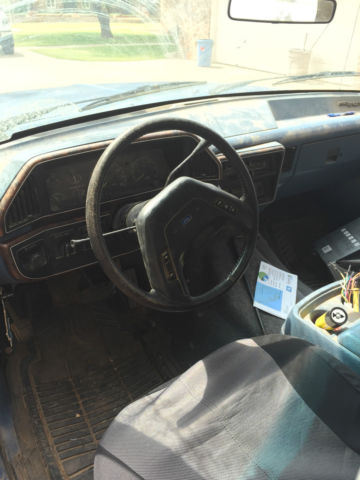 1988 White Ford Bronco SUV