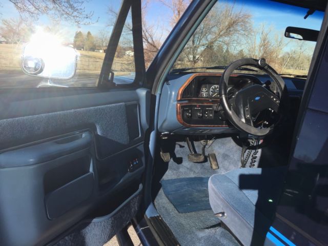 1988 Blue Ford Bronco SUV