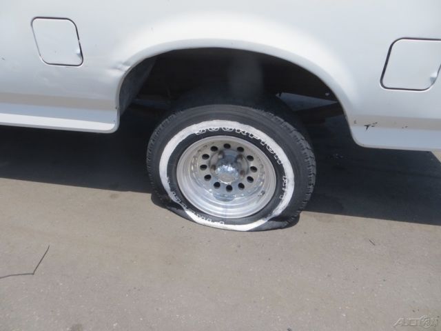 1988 White Ford F-150