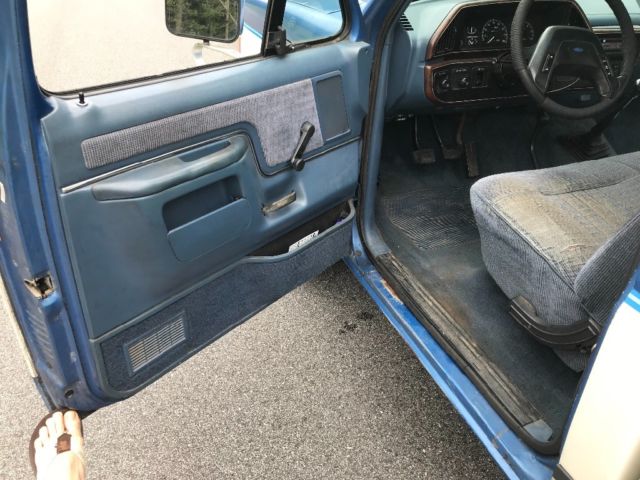 1988 Ford F-150 Single cab 8ft Bed
