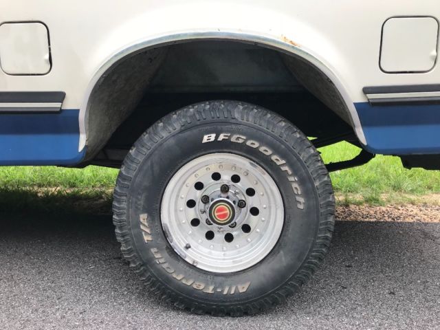 1988 Ford F-150 Single cab 8ft Bed