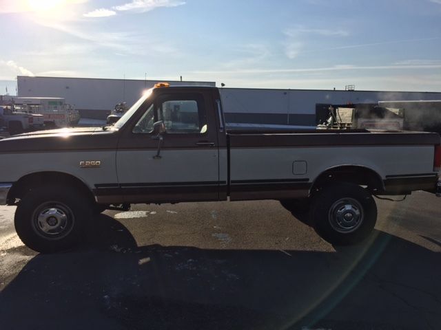 1988 Brown Ford F-250 Standard Cab Pickup