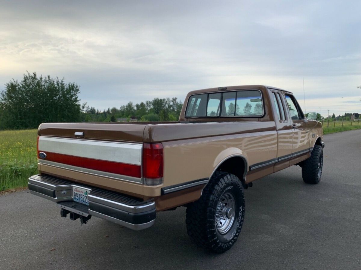 1988 Brown tan Ford F-250 Extended Cab Pickup