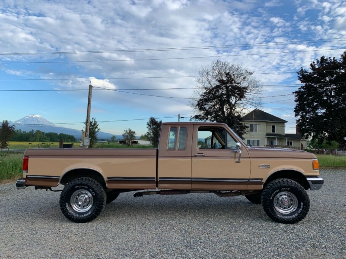1988 Brown tan Ford F-250 Extended Cab Pickup