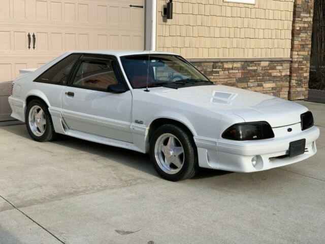 1988 White Ford Mustang Hatchback