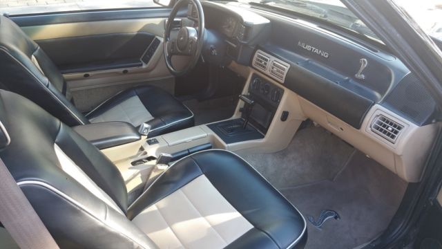 19880000 Black Ford Mustang Hatchback