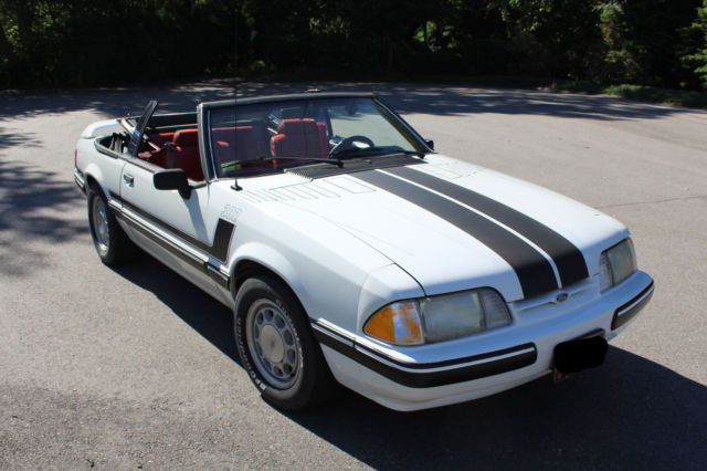 1988 White Ford Mustang Convertible