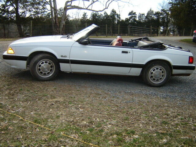 1988 White Ford Mustang Convertible