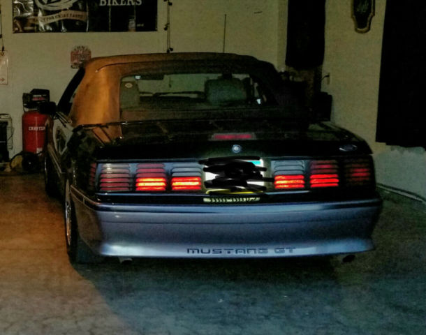 19880000 BLACK/GRAY Ford Mustang Convertible