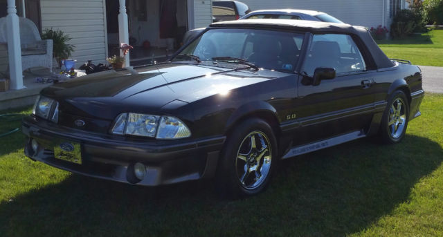 19880000 BLACK/GRAY Ford Mustang Convertible