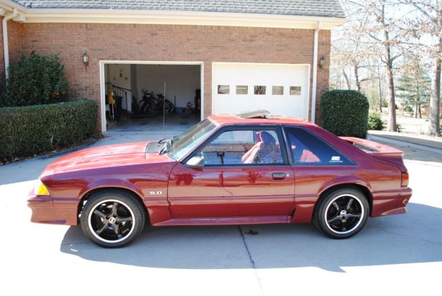 1988 Burgundy Ford Mustang