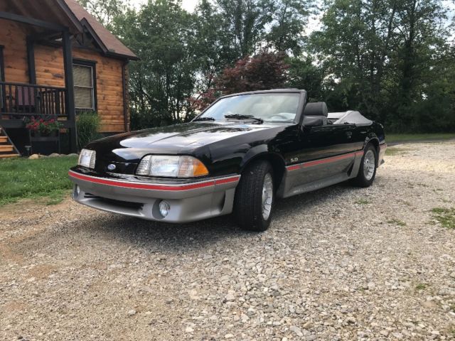 1988 Black w Silver Ford Mustang Convertible