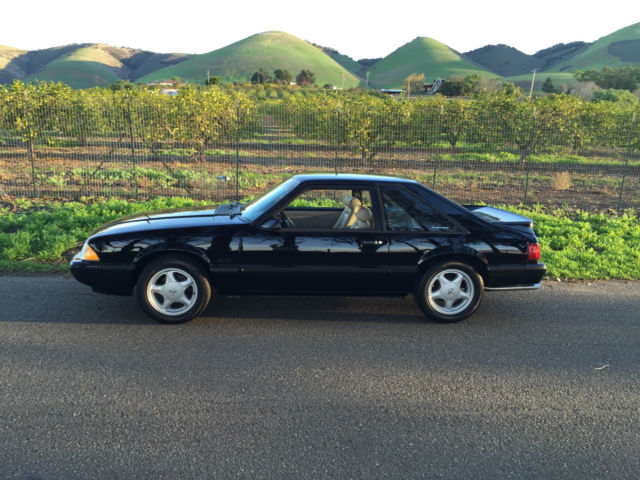 1988 Black Ford Mustang Hatchback