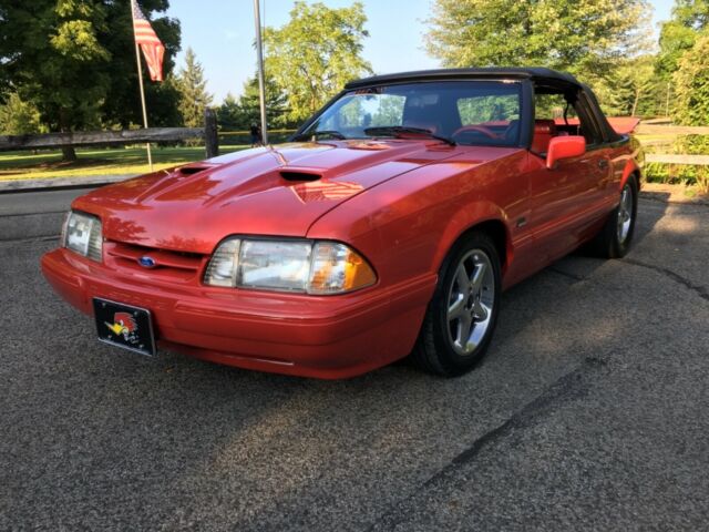 1988 Red Ford Mustang