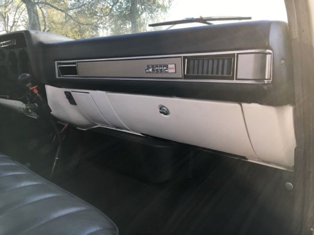 1988 White GMC C6000