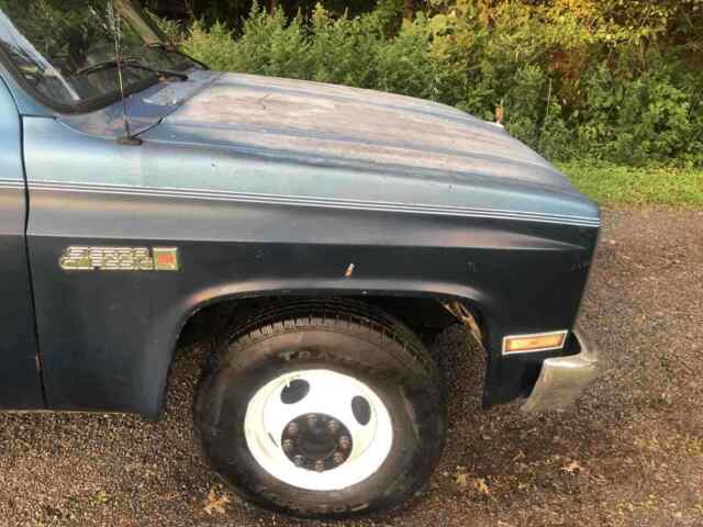 1988 Blue GMC R3500 Pickup